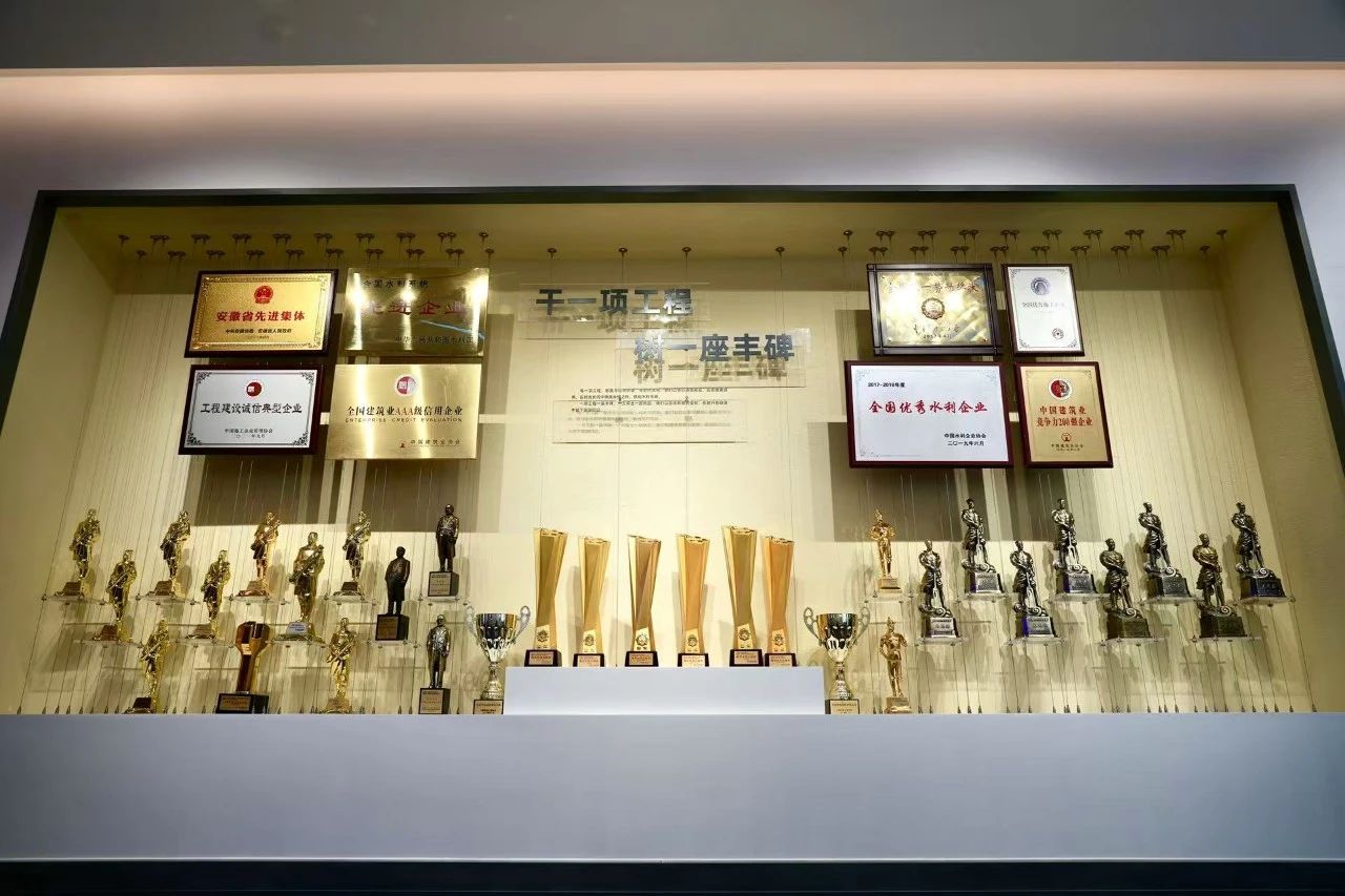 1755566125203884.jpg 8.jpg